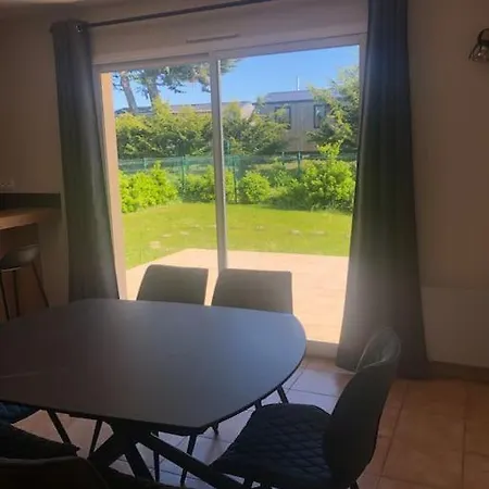 Les Ecrehous De Saint Jean بيت للعطل *